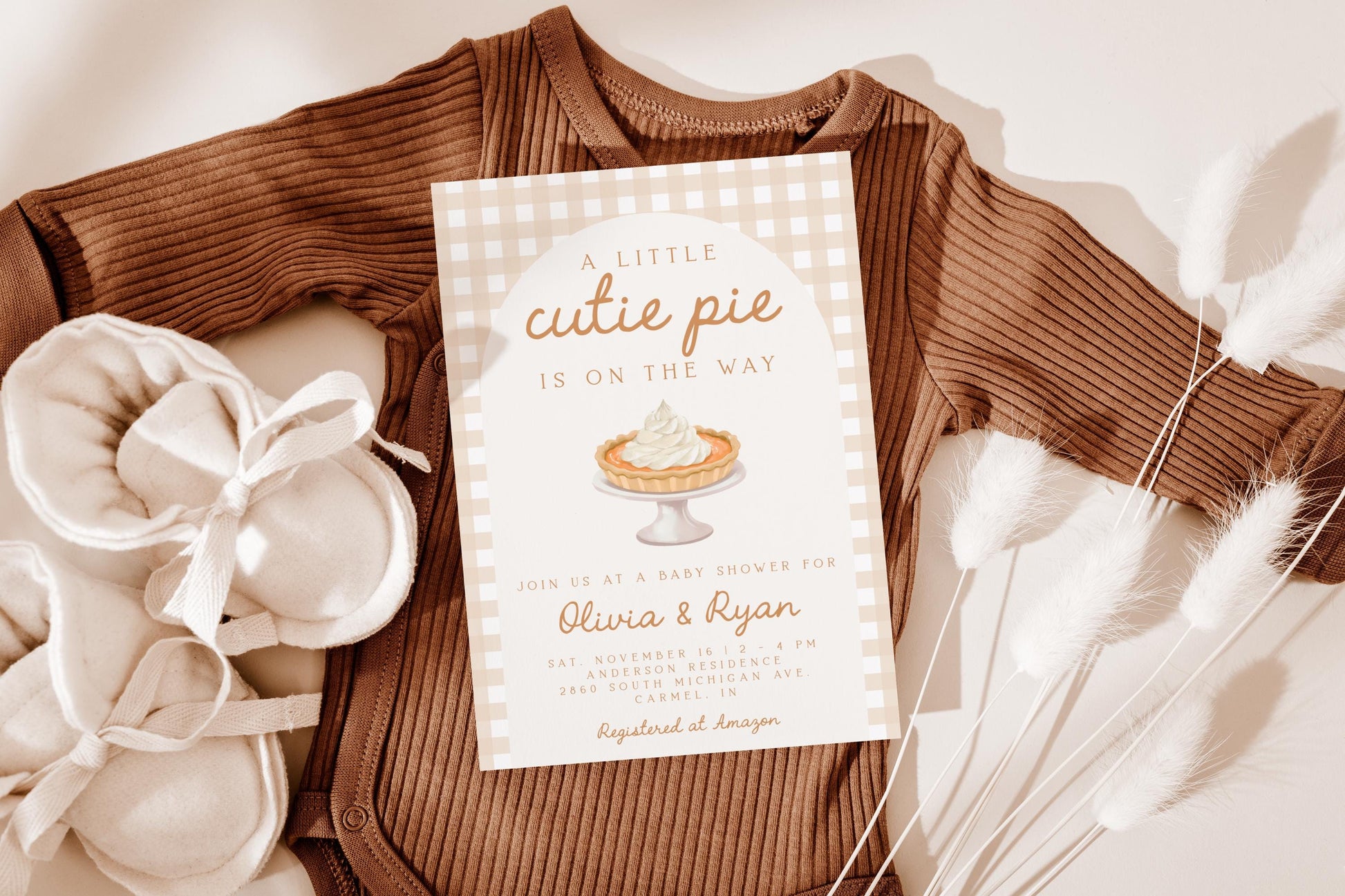 Cutie Pie Baby Shower Invite | Neutral Gingham Arch | Fall Gender Reveal & Coed Couples Shower | Thanksgiving Pumpkin Pie Theme